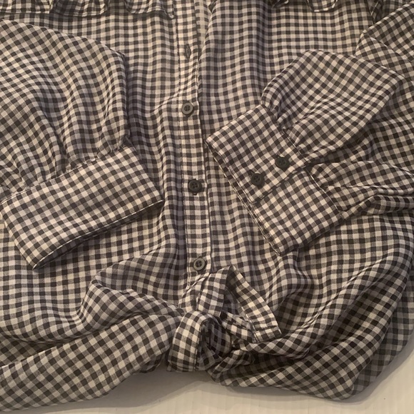 Torrid Blouse Black and White sheer gingham Ruffled Shirt - Picture 8 of 9